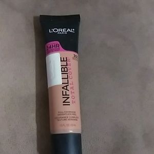 L'Oreal Paris full coverage foundation